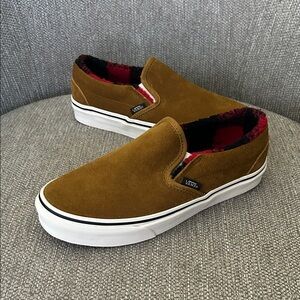 Vans Classic Slip-On Cozy Hug Sneakers